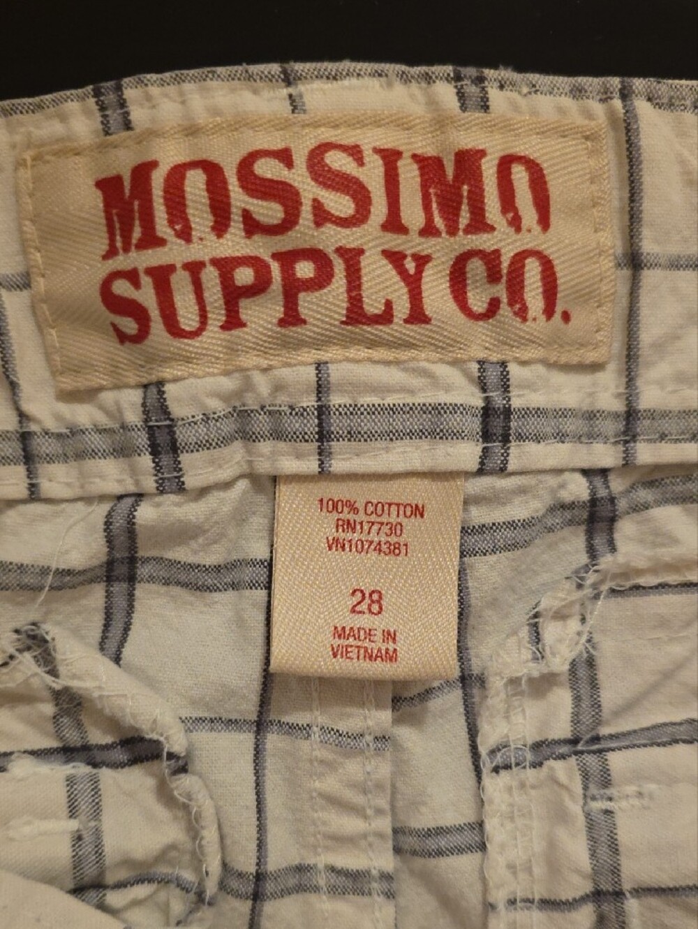 Mossimo Supply Co. White and Gray Grid Cargo Shorts - Picture 4 of 5